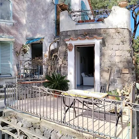 Le Camelie Appartement *
